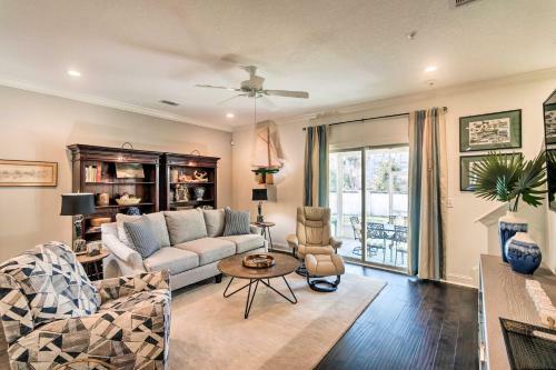 Chic St Simons Island Townhome With Pool Access
