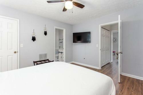 Weekdays Discounted - Every Bedroom With Tv!