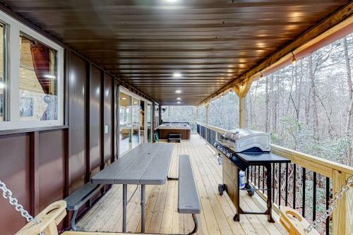 Cozy Bear Cabin #2
