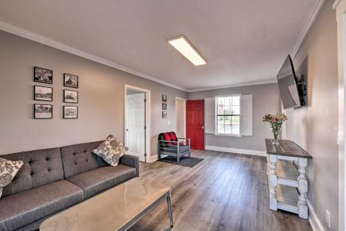 Apartamento Updated Trenton Apt With Balcony And Town Views!