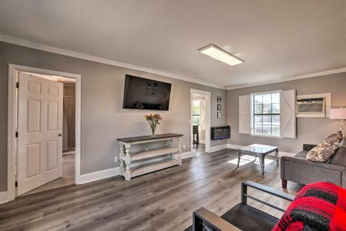 Apartamento Updated Trenton Apt With Balcony And Town Views!