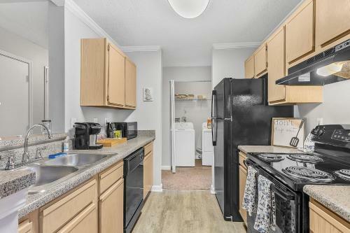 Apartamento Oasis Getaway!!! Only Miles From Atl & Attractions Apts