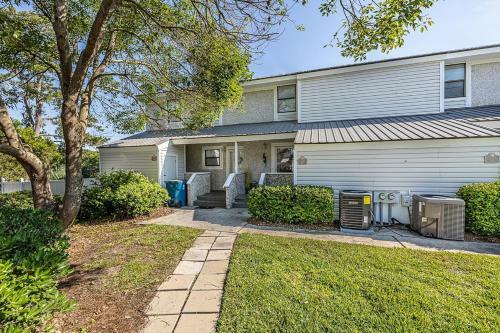 Selah - 2 Bed - 1 And A Half Bath St Simons Condo With Community Pool