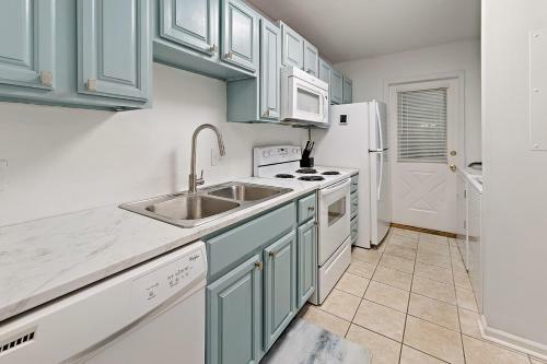 Selah - 2 Bed - 1 And A Half Bath St Simons Condo With Community Pool