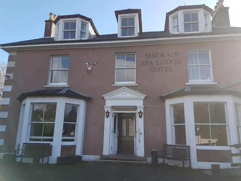 Mackay's Hotel
