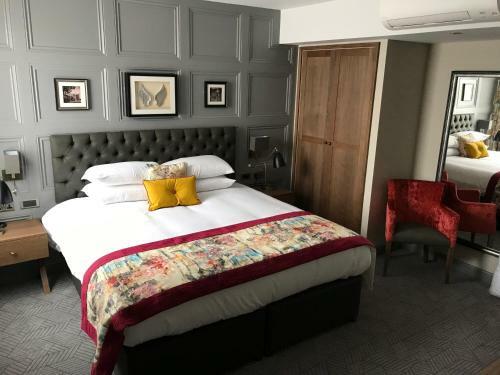 The Angel Hotel