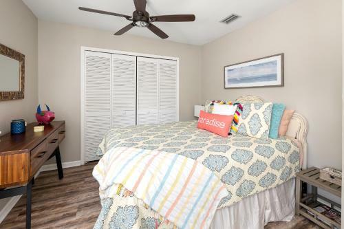 Rare 3 Bedroom 3 Bathroom Harbour Oaks Condo