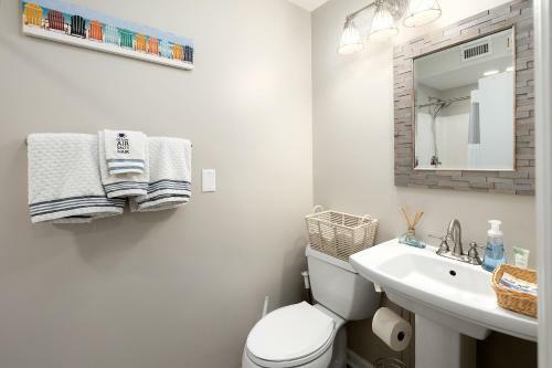 Rare 3 Bedroom 3 Bathroom Harbour Oaks Condo
