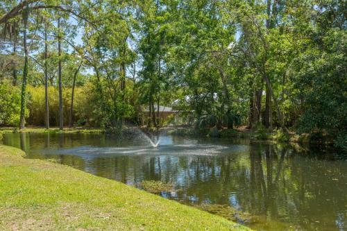 Rare 3 Bedroom 3 Bathroom Harbour Oaks Condo