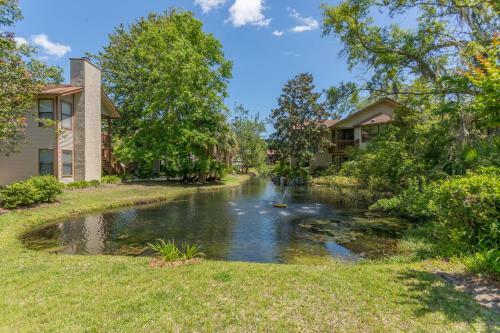 Rare 3 Bedroom 3 Bathroom Harbour Oaks Condo