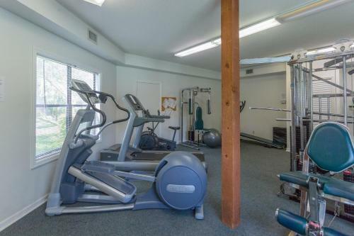 Rare 3 Bedroom 3 Bathroom Harbour Oaks Condo