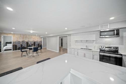Hostal Chic Modern Private Suite Near Atl Airport