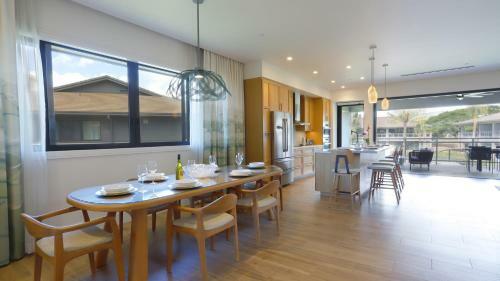 Maui Westside Presents - Luana Garden Villas 18c