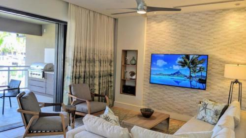 Maui Westside Presents - Luana Garden Villas 18c