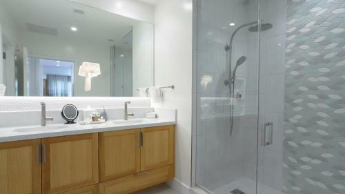 Maui Westside Presents - Luana Garden Villas 18c