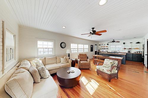 Longboard House