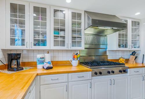 Apartamento Kahana Manor 701 2bd 2ba Oceanview Condo