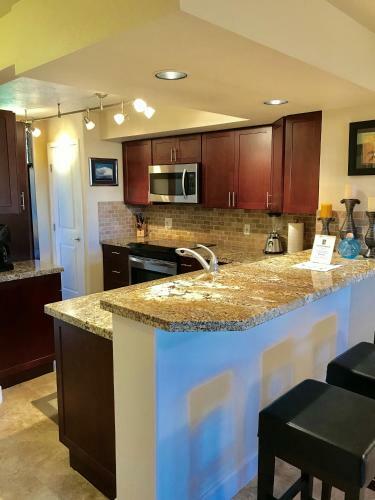 Apartamento Spacious & Modern Maui Condo Steps To The Beach!