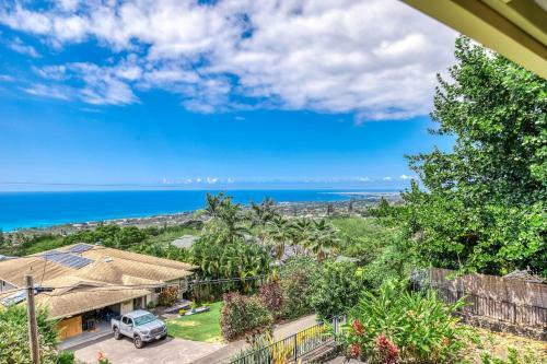 Walua Trail Estate