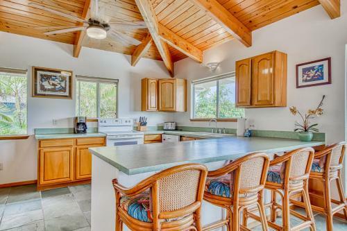 Kona Kanewa Home