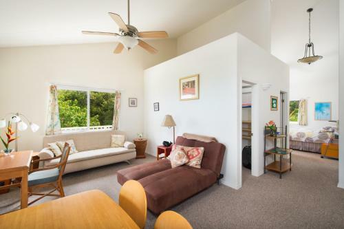 Hostal Bears' Place Guest House