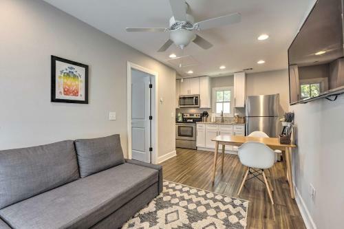 Updated Savannah Apartment - Walk To Forsyth Park!