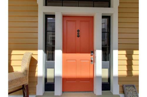 The Victorian Porch