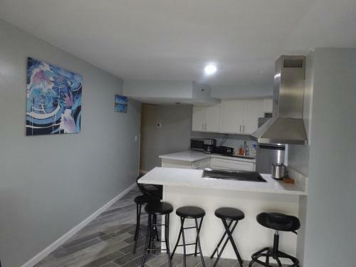 Apartamento Downtown 2br+den Free Parking+wifi AC Ocean Views
