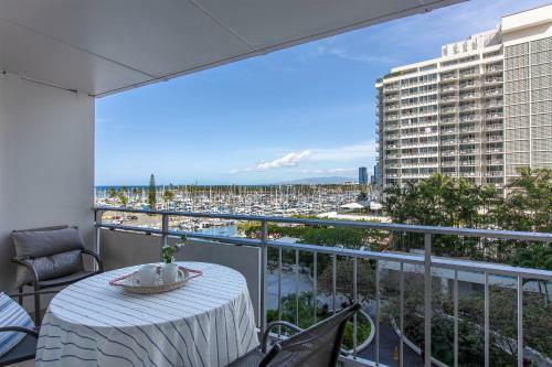 Apartamento @ Marbella Lane - Oceanview Suite Steps To Beach