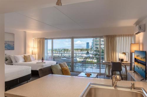 Apartamento @ Marbella Lane - Oceanview Suite Steps To Beach