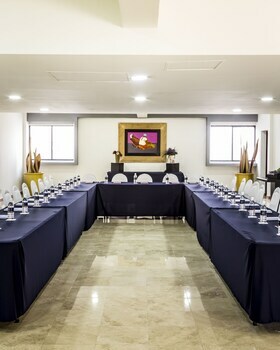 Hotel Real De Minas Express
