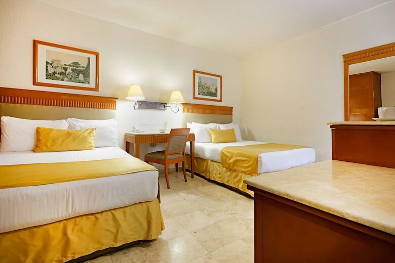 Hotel Olmeca Plaza