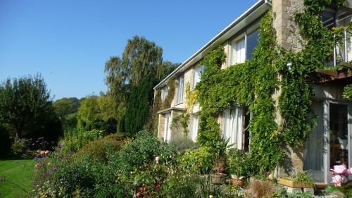 Hostal Shallowdale House