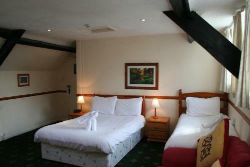 Hotel George & Dragon Inn