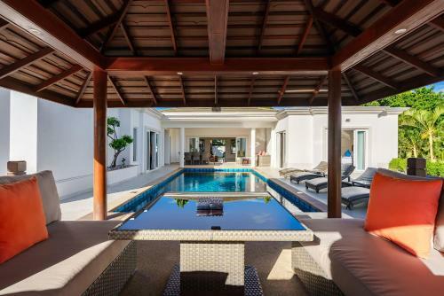Sunset View Pool Villa 7 Br 14-16 Persons