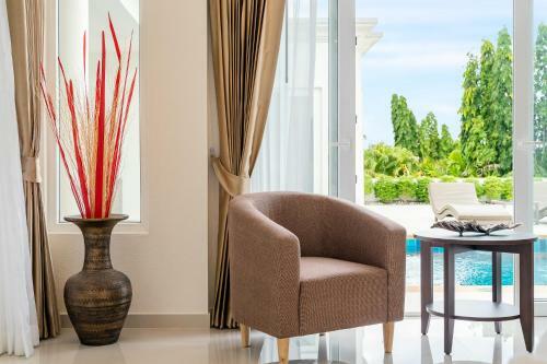 Sunset View Pool Villa 7 Br 14-16 Persons