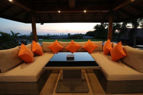 Sunset View Pool Villa 7 Br 14-16 Persons