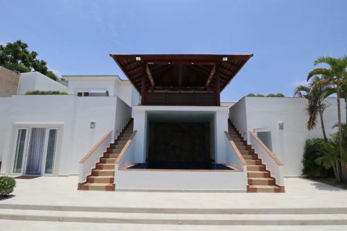 Sunset View Pool Villa 7 Br 14-16 Persons