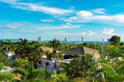 Sunset View Pool Villa 7 Br 14-16 Persons