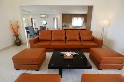 Sunset View Pool Villa 7 Br 14-16 Persons