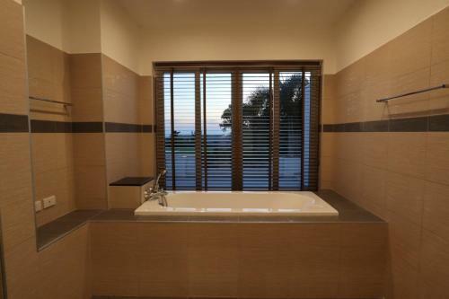 Sunset View Pool Villa 7 Br 14-16 Persons