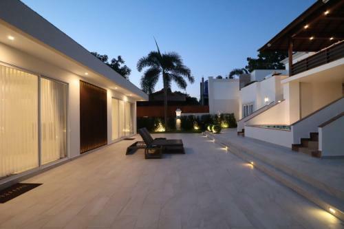 Sunset View Pool Villa 7 Br 14-16 Persons