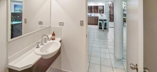 Reef Retreat Apartments Palm Cove Unit 12