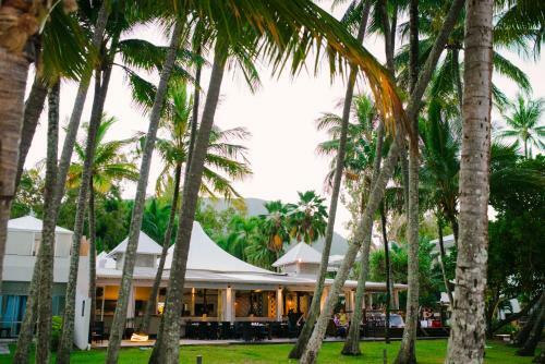 Belle Escapes - Absolute Beachfront 2 Bedroom Apartment Alamanda Resort "28"