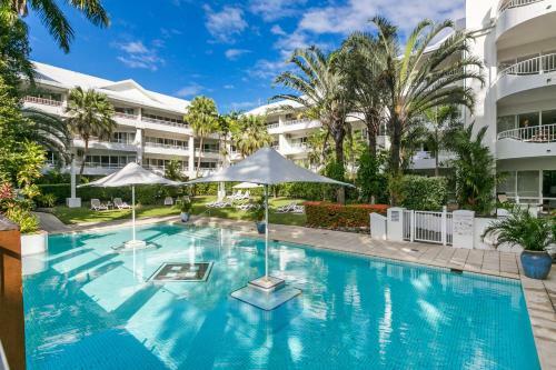 Belle Escapes - Absolute Beachfront 2 Bedroom Apartment Alamanda Resort "28"