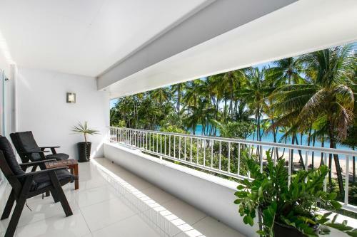 Belle Escapes - Absolute Beachfront 2 Bedroom Apartment Alamanda Resort "28"