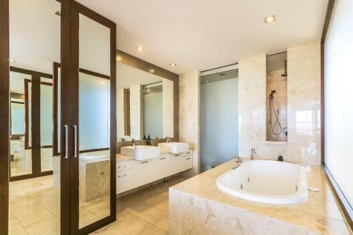 Apartamento Santai Sands - Sea And Mountain Views!