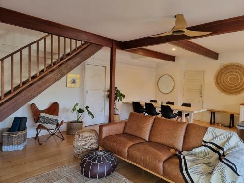 Garden Oasis-1 Min From The Beach & Pet Friendly!