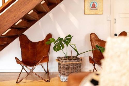 Garden Oasis-1 Min From The Beach & Pet Friendly!