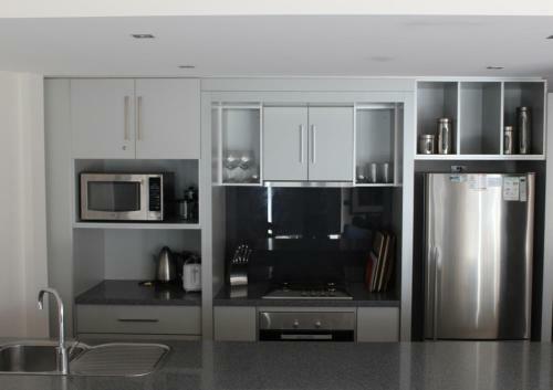 Ropers Apartment 301